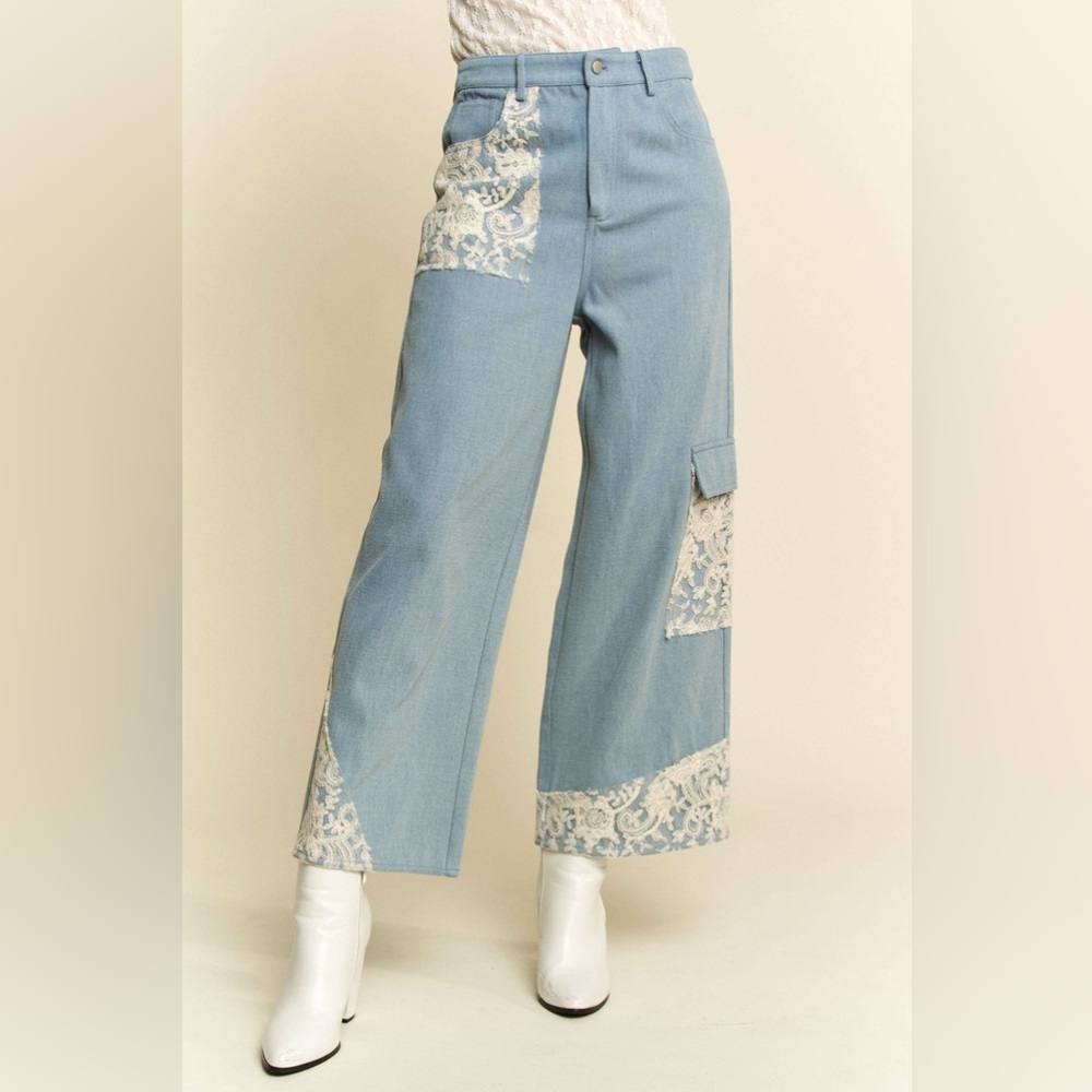 Davi & Dani Lace Applique Wide Leg Jeans